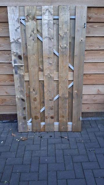 poortdeuren beschikbaar voor biedingen