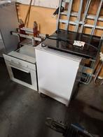 Oven koelkast en elektrische kookplaat!, Huis en Inrichting, Keuken | Complete keukens, Ophalen of Verzenden, Gebruikt, Wit, Kunststof