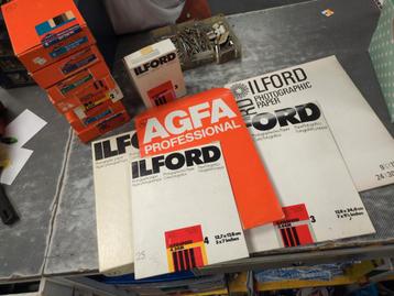 Vintage fotopapier Agfa en ilford  beschikbaar voor biedingen