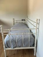 Mooi bed inclusief matras,kussen en deken, Ophalen