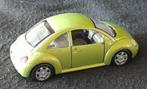 Maisto Volkswagen New Beetle 1/37, Antiek en Kunst, Curiosa en Brocante, Ophalen of Verzenden