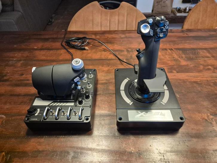 Logitech G X56 H.O.T.A.S. - Topstaat!, Computers en Software, Joysticks, Zo goed als nieuw, Ophalen of Verzenden