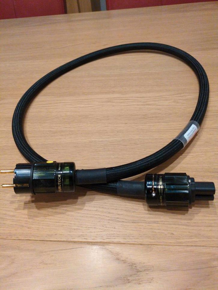 Furutech FP TCS 31 met Fi 38G en Fi 28G - 1,30 mtr, Audio, Tv en Foto, Audiokabels en Televisiekabels, Overige kabels, Minder dan 2 meter