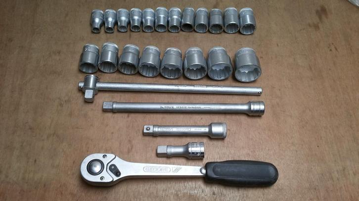 Zgan complete doppenset Gedore tm 32mm ratel verleng etc, Auto diversen, Autogereedschap, Zo goed als nieuw, Ophalen of Verzenden