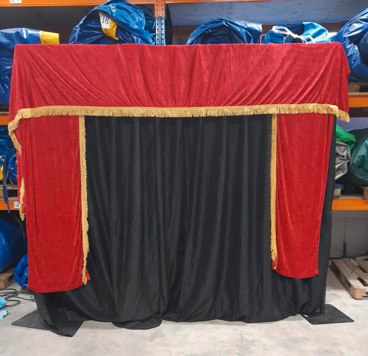 GEZOCHT: rode deken Sinterklaas goude franjes, Huis en Inrichting, Woonaccessoires | Plaids en Woondekens, Zo goed als nieuw, Ophalen of Verzenden
