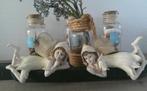 2 vintage bloemenmeisjes liggend op een randje, Antiek en Kunst, Curiosa en Brocante, Ophalen of Verzenden