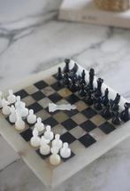 Zwart wit marmeren schaakspel. 30 x 30 cm., Hobby en Vrije tijd, Gezelschapsspellen | Bordspellen, Ophalen of Verzenden, Zo goed als nieuw