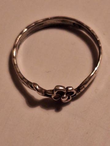 Zilveren ring 835