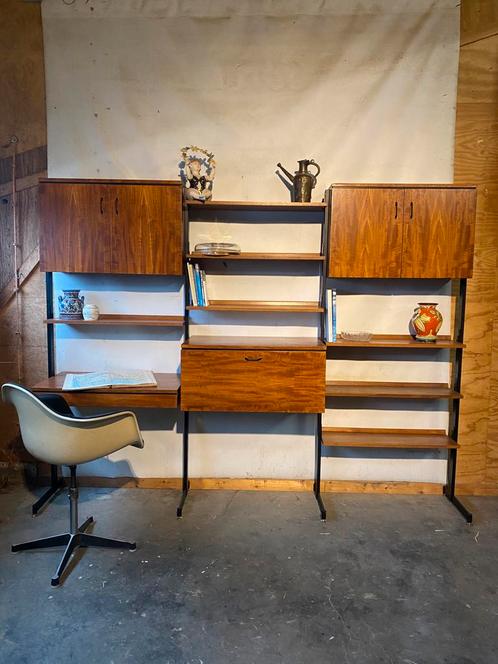 Vintage  vrijtaand COMBIFORM modular wandmeubel teak, Huis en Inrichting, Kasten | Wandmeubels, Zo goed als nieuw, Minder dan 100 cm