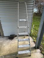 6 tredes huishoudtrap., Doe-het-zelf en Verbouw, Ladders en Trappen, Ophalen, Zo goed als nieuw, Minder dan 2 meter