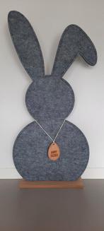 Paashaas Decoratie - Vilt met Houten Ei, Huis en Inrichting, Woonaccessoires | Overige, Ophalen, Nieuw