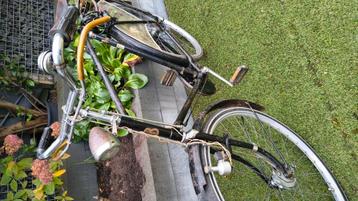 Batavus oldtimer met stang remmen en 3 versnellingen  beschikbaar voor biedingen