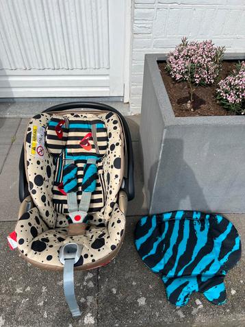 Cybex Cloud Z i-size, autostoel, Karolina Kurkova, One Love beschikbaar voor biedingen