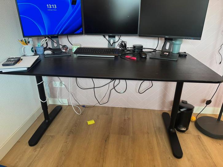 Bureau ikea bekant 160x80 cm, Huis en Inrichting, Bureaus, Zo goed als nieuw, Bureau, In hoogte verstelbaar, Ophalen