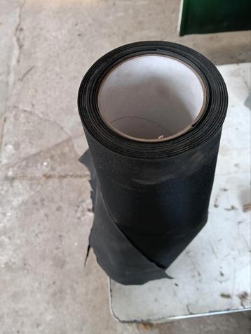 EPDM- folie, ca. 10 mtr x 60 cm beschikbaar voor biedingen