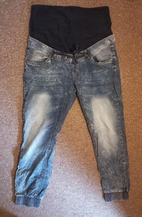 Broek: Zwangerschaps jeans – BPC, maat 44, Kleding | Dames, Broeken en Pantalons, Zo goed als nieuw, Maat 42/44 (L), Zwart, Lang