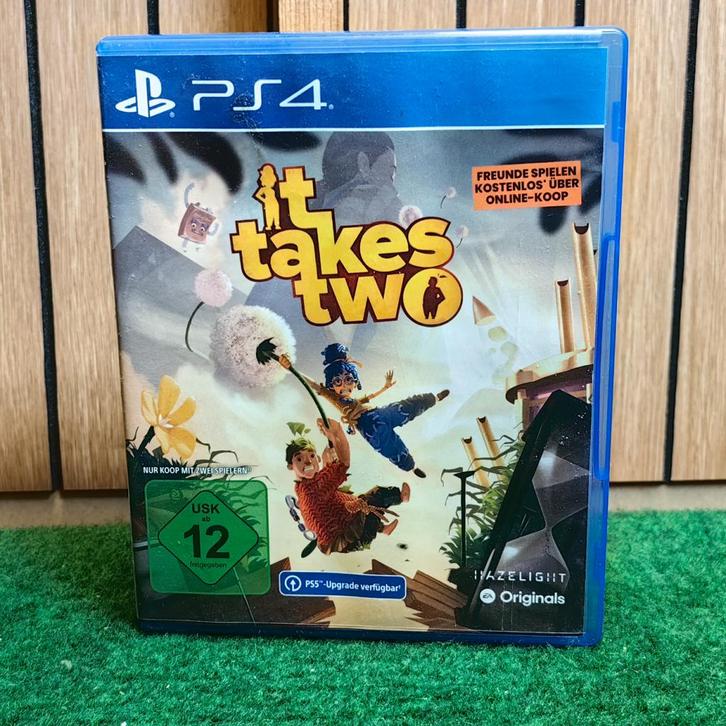 It Takes Two PS4 Game - In Nette Staat, Spelcomputers en Games, Games | Sony PlayStation 4, Zo goed als nieuw