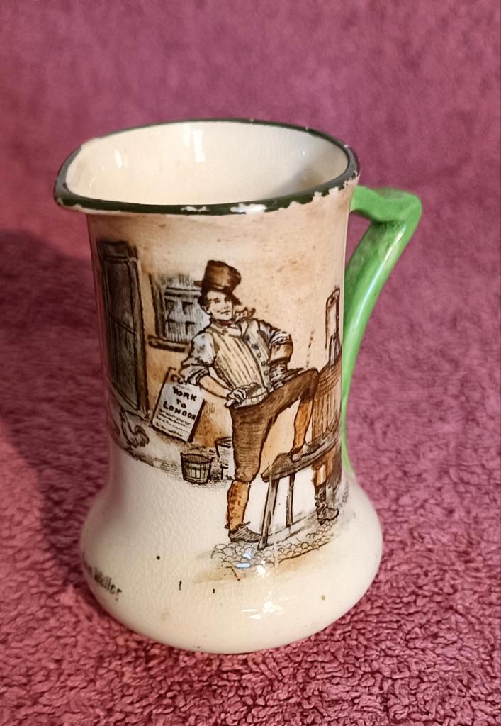 Zeldzaam oud miniatuurkannetje Royal Doulton, Antiek en Kunst, Antiek | Keramiek en Aardewerk, Ophalen of Verzenden