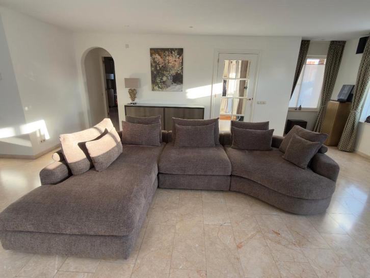 prachtige bank nog geen jaar oud, Huis en Inrichting, Banken | Bankstellen, Zo goed als nieuw, Hoekbank, Vierpersoons of meer