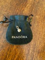 Pandora lieveheersbeestje, Sieraden, Tassen en Uiterlijk, Bedels, Pandora, Ophalen of Verzenden, Zo goed als nieuw, 1 bedel