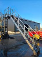 Stalen trap met bordes blauw. Hoog 3,63 mtr. Nor028, Ophalen, 2 tot 4 meter