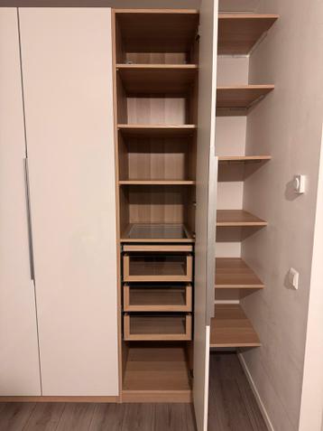 IKEA PAX kast 150x236 cm met verlichting - afbeelding 3