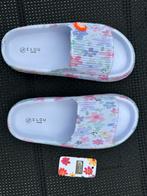 Clou slippers, nieuw, Nieuw, Ophalen of Verzenden, CLOU, Slippers