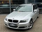 Bmw 3-SERIE 318I TOURING BUSINESS LINE AIRCO NAVI LMV PDC, Achterwielaandrijving, Origineel Nederlands, Stationwagon, Handgeschakeld