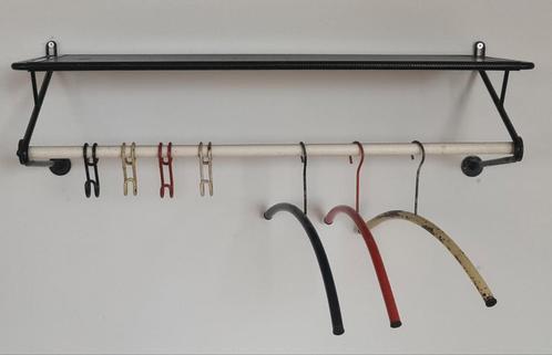 Vintage, design kapstok Mathieu Matégot, Artimeta, Huis en Inrichting, Woonaccessoires | Kapstokken, Wandkapstok, Metaal, Ophalen of Verzenden