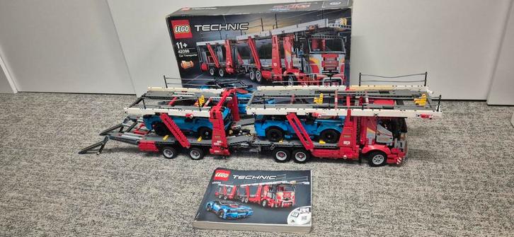 Lego Technic set 42098 Autotransporter aangeboden., Kinderen en Baby's, Speelgoed | Duplo en Lego, Ophalen