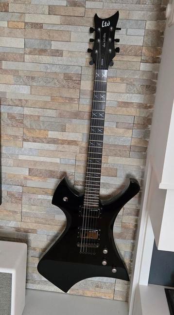 ESP LTD Dave Mustaine Axxion Gitaar (incl. Originele koffer) beschikbaar voor biedingen