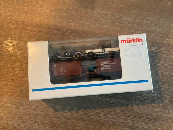 Marklin 84613 Autotransportwagen met 4 oldtimers in ovp, Hobby en Vrije tijd, Modeltreinen | H0, Zo goed als nieuw, Wagon, Wisselstroom