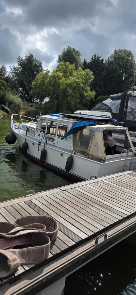 Leuke motorboot te koop, Watersport en Boten, Motorboten en Motorjachten, Gebruikt, Staal, 6 tot 9 meter, Diesel, Binnenboordmotor