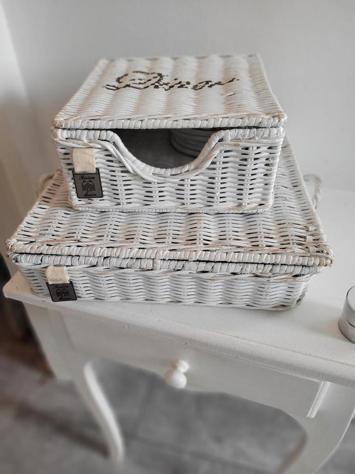 Witte rieten manden set, Huis en Inrichting, Woonaccessoires | Kisten, Gebruikt, Minder dan 50 cm, 50 tot 75 cm, 50 tot 100 cm