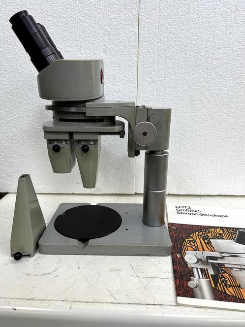 Leitz stereo microscoop Leica tot 100x, Audio, Tv en Foto, Optische apparatuur | Microscopen, Zo goed als nieuw, Stereomicroscoop