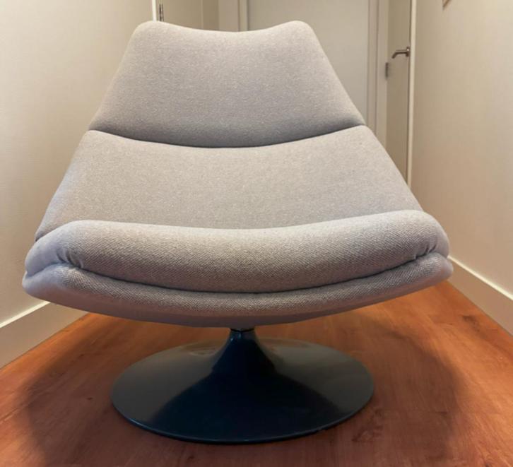 Artifort F511, Huis en Inrichting, Fauteuils, Nieuw, Metaal, Stof, 75 tot 100 cm, 75 tot 100 cm, Ophalen