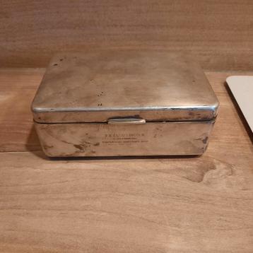 Vintage Sigarettendoosje TT Esso Lincoln 1961 beschikbaar voor biedingen