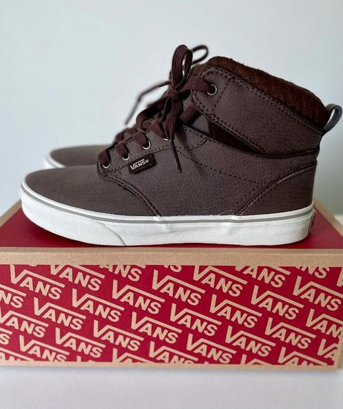 Vans jongensschoen - donkerbruin nubuck - maat 37, Kinderen en Baby's, Kinderkleding | Schoenen en Sokken, Zo goed als nieuw, Schoenen