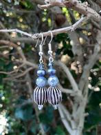 Oorbellen Gwennie parel-kristalglas-swarovski-kraal zilver, Sieraden, Tassen en Uiterlijk, Oorbellen, Hangers, Blauw, Nieuw, Zilver
