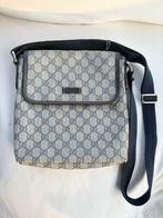 Gucci GG supreme Messenger bag canvas leathef trim 9.5”x9.5”, Sieraden, Tassen en Uiterlijk, Tassen | Schoudertassen, Ophalen of Verzenden