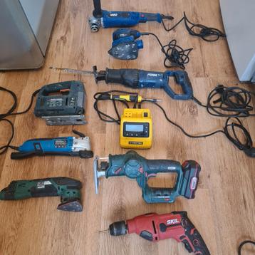 Diverse Gereedschap Set beschikbaar voor biedingen