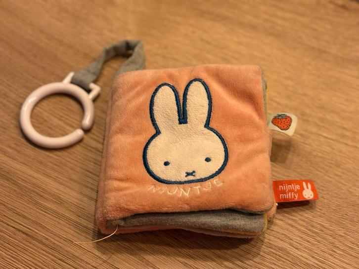Nijntje knisperboekje - zo goed als nieuw!, Kinderen en Baby's, Speelgoed | Babyspeelgoed, Zo goed als nieuw, Overige typen, Ophalen of Verzenden