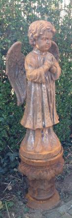 Grote zware gietijzeren engel op sokkel 150 cm hoog., Tuin en Terras, Nieuw, Engelenbeeld, Metaal, Ophalen
