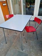 Vintage tafel en 2 stoelen, Ophalen, Zo goed als nieuw, Rechthoekig, 50 tot 100 cm
