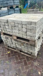 Gratis, Tuin en Terras, Tegels en Klinkers, Ophalen of Verzenden, Zo goed als nieuw, Beton, Klinkers