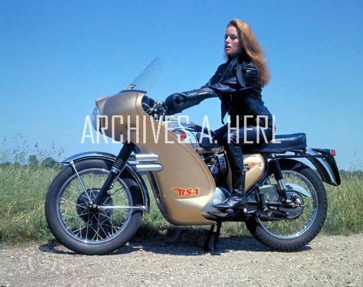 BSA A 65 L Lightning 007 James Bond motorcycle photo foto, Verzamelen, Foto's en Prenten, Nieuw, Foto, Overige onderwerpen, 1980 tot heden