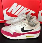 Nike Air Max 1 Volt Rush Pink mt. 44, Kleding | Heren, Overige kleuren, Nike, Ophalen of Verzenden, Sneakers of Gympen