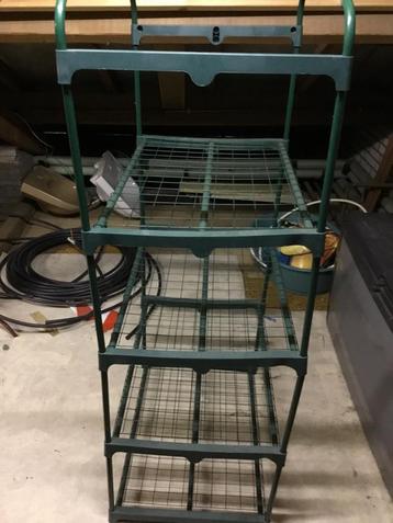 Tuinkastje voor planten - 4 etages beschikbaar voor biedingen