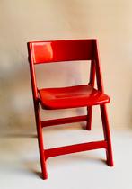 Flair Plaisir rode kunststof klapstoel , jaren 80, Huis en Inrichting, Stoelen, Gebruikt, Pop Art, Ophalen of Verzenden, Onbekend