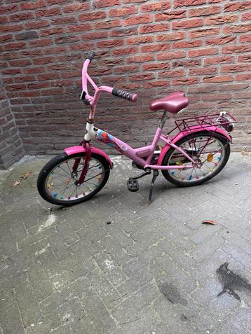 Fiets voor kleine kinderen beschikbaar voor biedingen